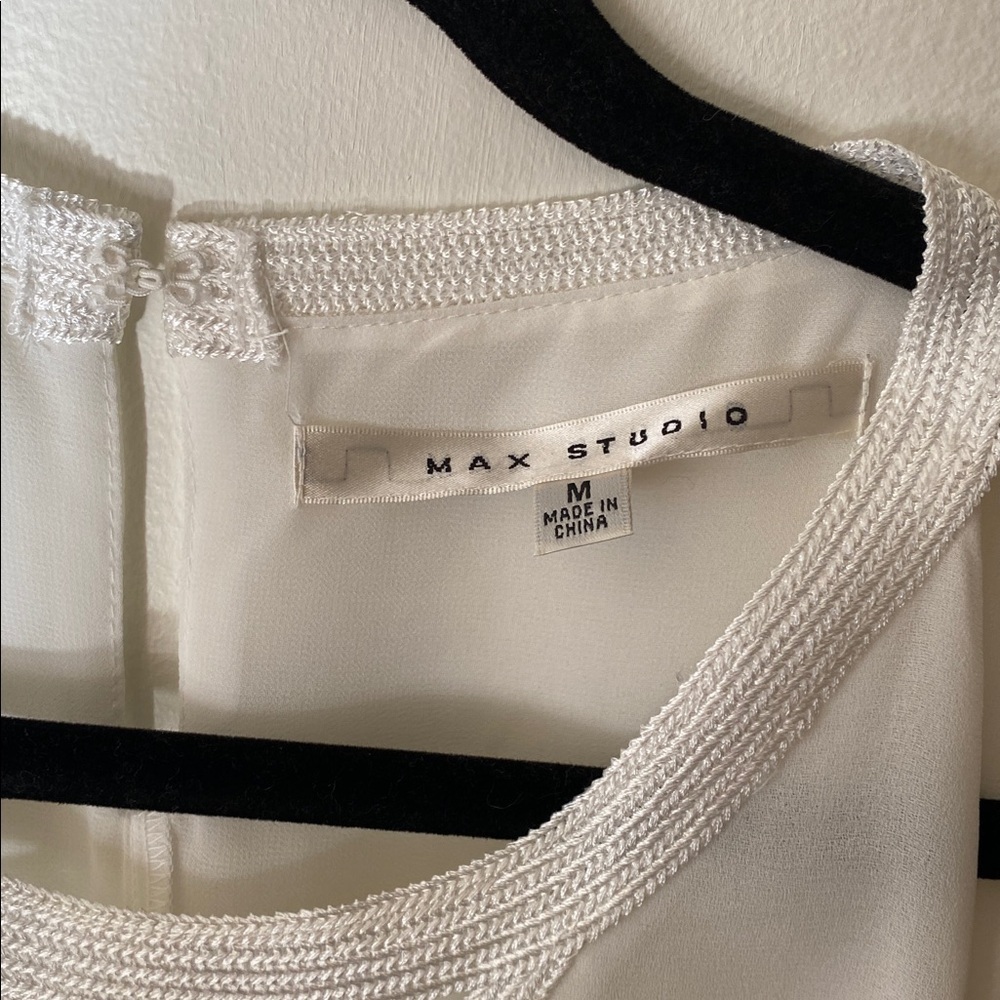 Max Studio Sleevless Eyelet Lace Embroidered White Blouse Size M - Picture 4 of 10